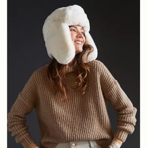 Anthropologie Fluffy Trapper Hat - ivory